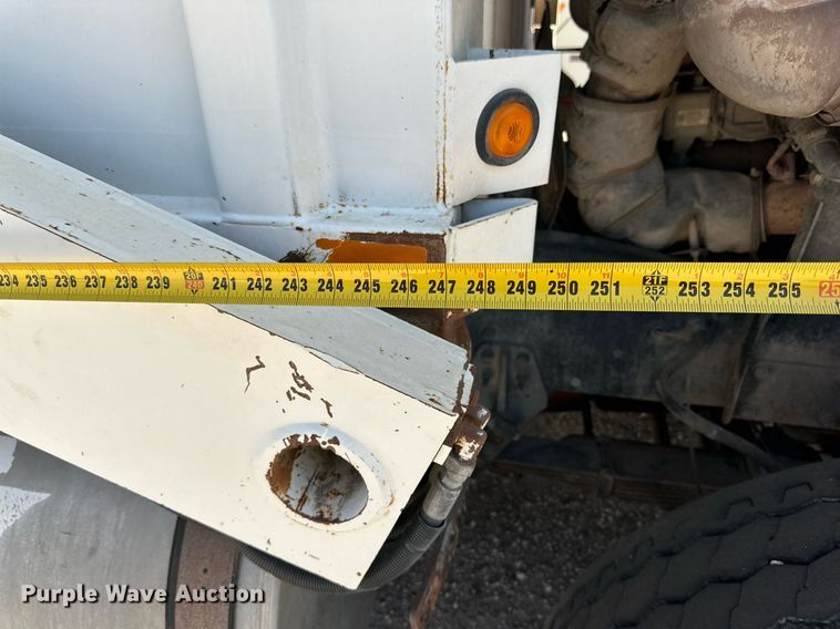 image for item DL0456 2014 Autocar ACX refuse truck