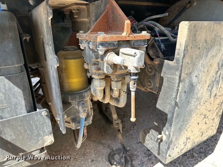 image for item DL0456 2014 Autocar ACX refuse truck