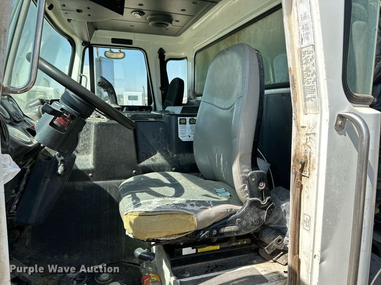 image for item DL0456 2014 Autocar ACX refuse truck