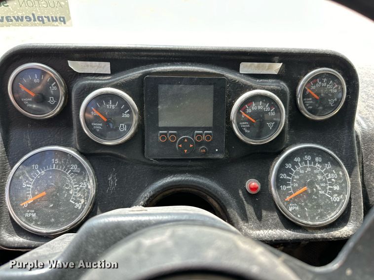 image for item DL0456 2014 Autocar ACX refuse truck