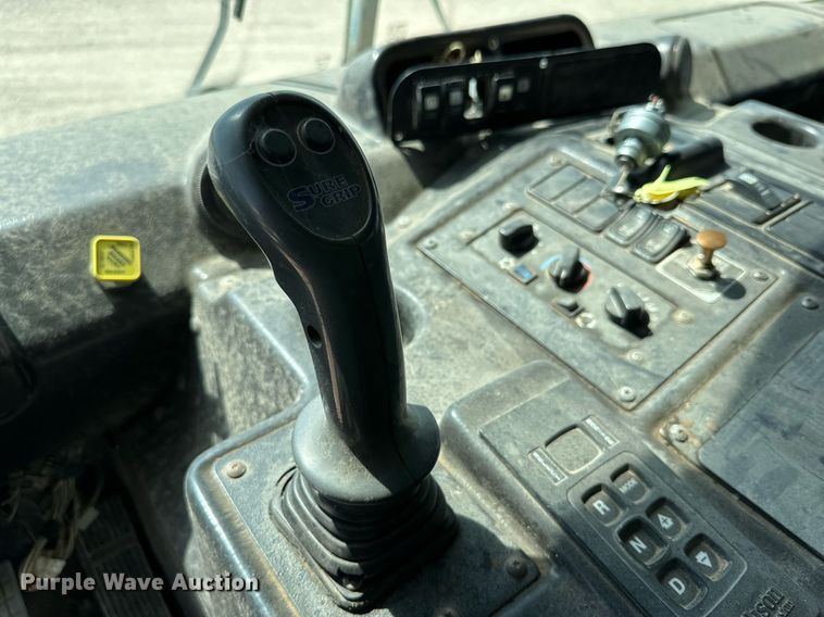 image for item DL0456 2014 Autocar ACX refuse truck