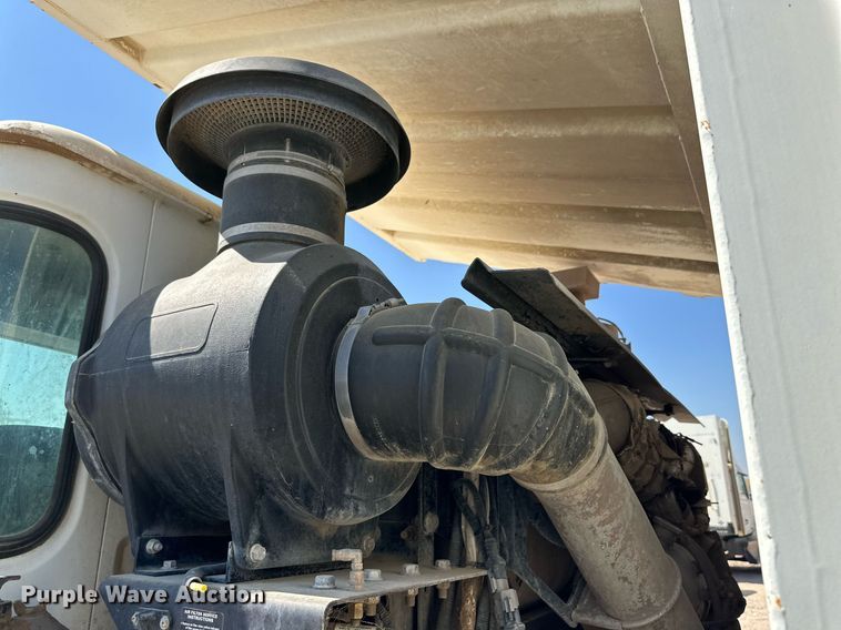 image for item DL0456 2014 Autocar ACX refuse truck