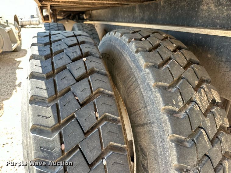 image for item DL0456 2014 Autocar ACX refuse truck