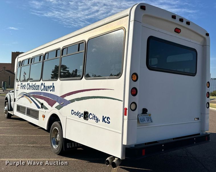 image for item DL0463 2011 Glaval F550 shuttle bus