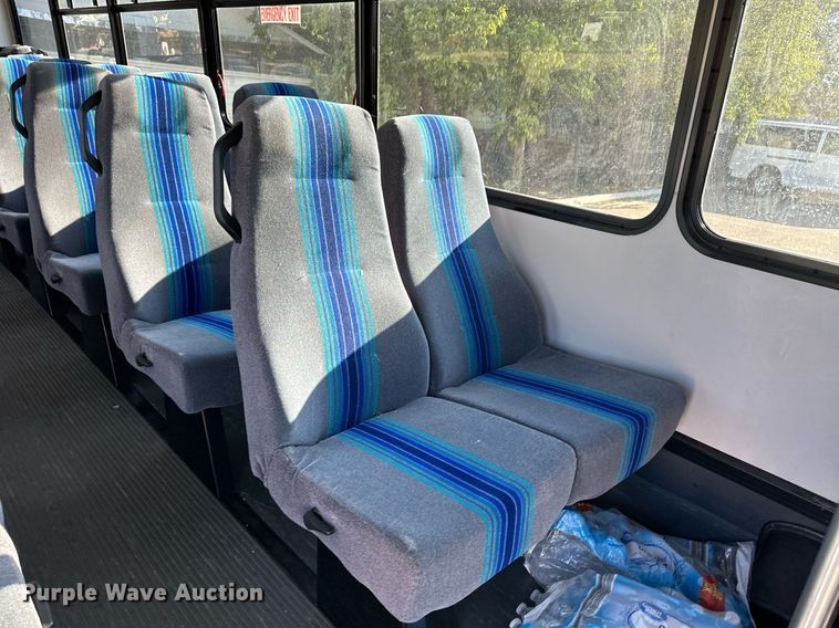 image for item DL0463 2011 Glaval F550 shuttle bus