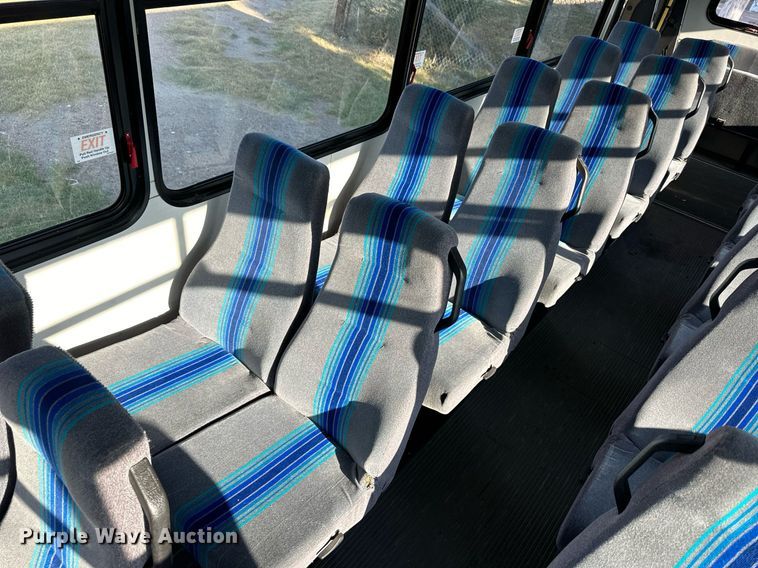 image for item DL0463 2011 Glaval F550 shuttle bus