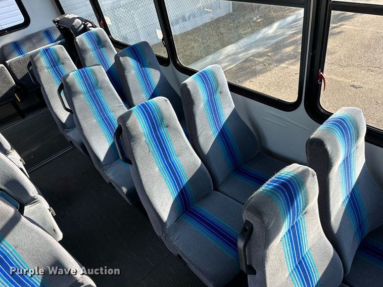 image for item DL0463 2011 Glaval F550 shuttle bus