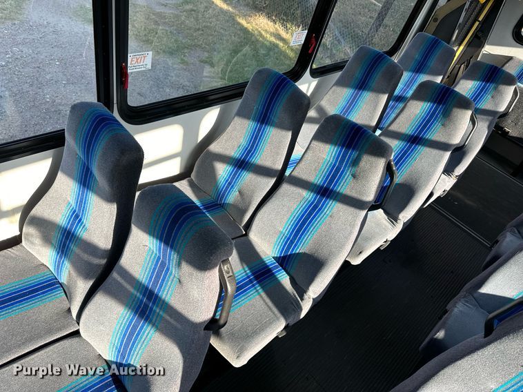 image for item DL0463 2011 Glaval F550 shuttle bus