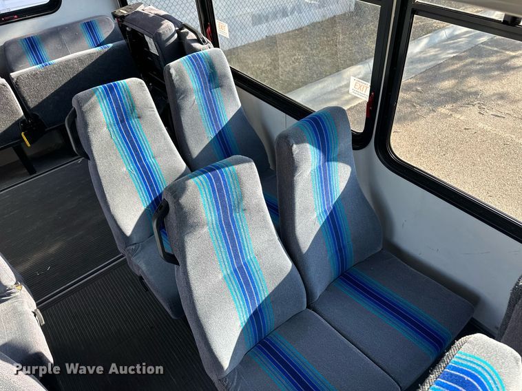 image for item DL0463 2011 Glaval F550 shuttle bus