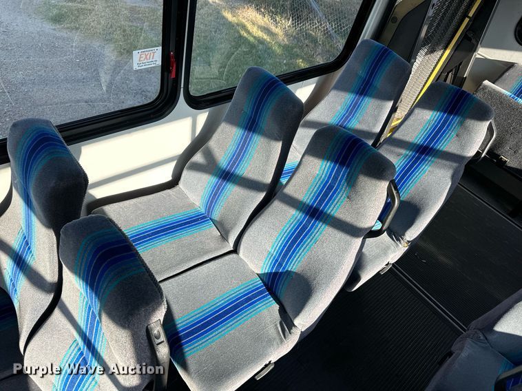 image for item DL0463 2011 Glaval F550 shuttle bus