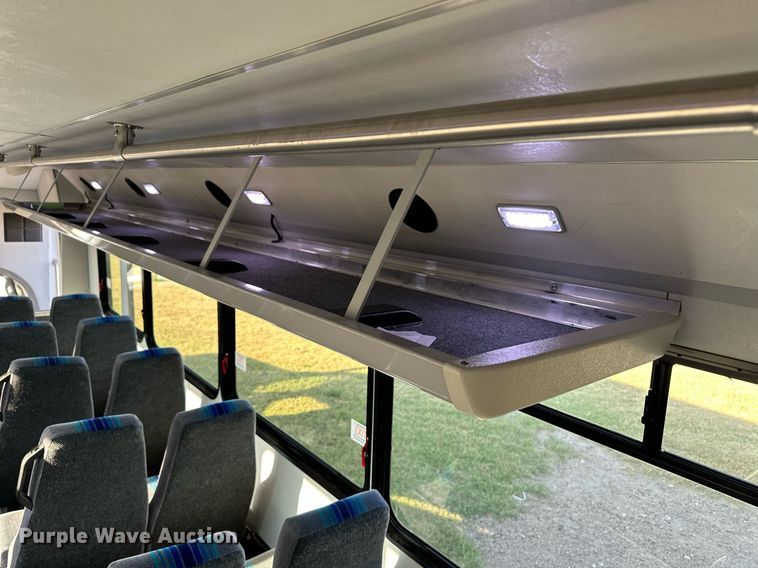 image for item DL0463 2011 Glaval F550 shuttle bus