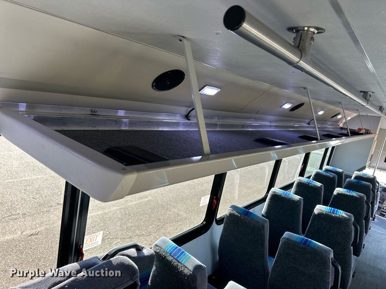 image for item DL0463 2011 Glaval F550 shuttle bus