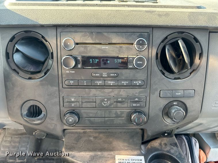 image for item DL0463 2011 Glaval F550 shuttle bus