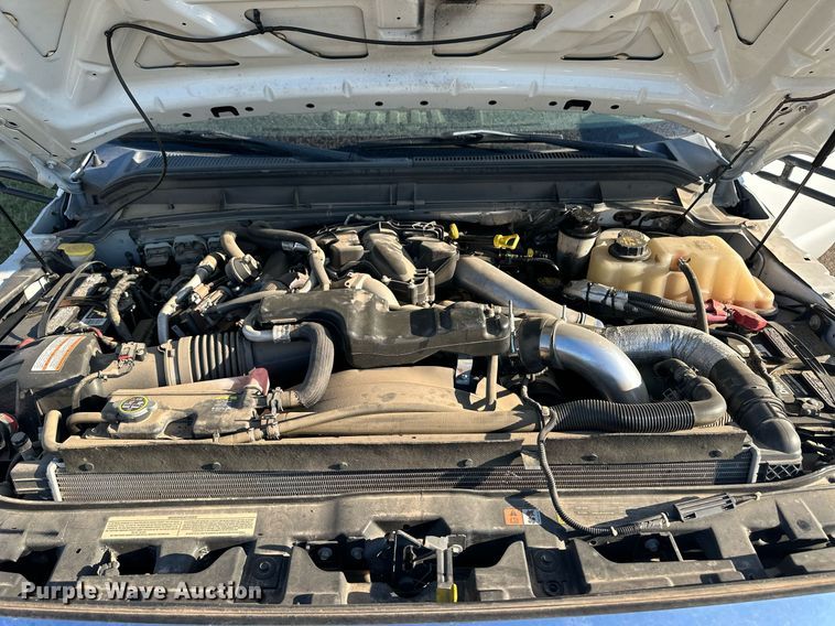 image for item DL0463 2011 Glaval F550 shuttle bus