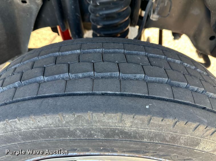 image for item DL0463 2011 Glaval F550 shuttle bus