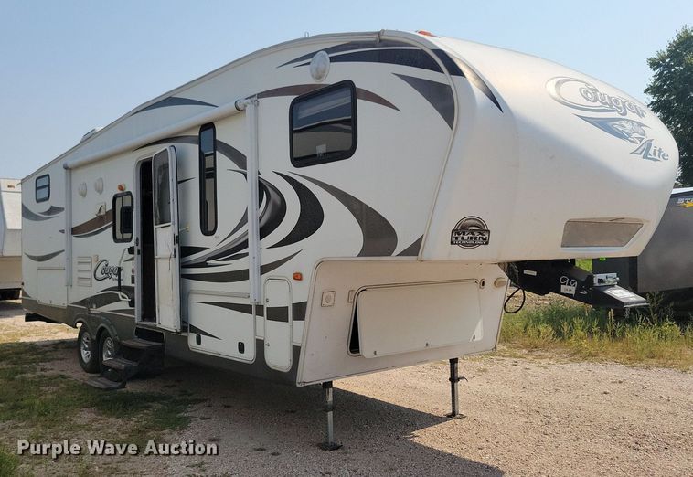 image for item DN3521 2014 Keystone Cougar X-Lite camper