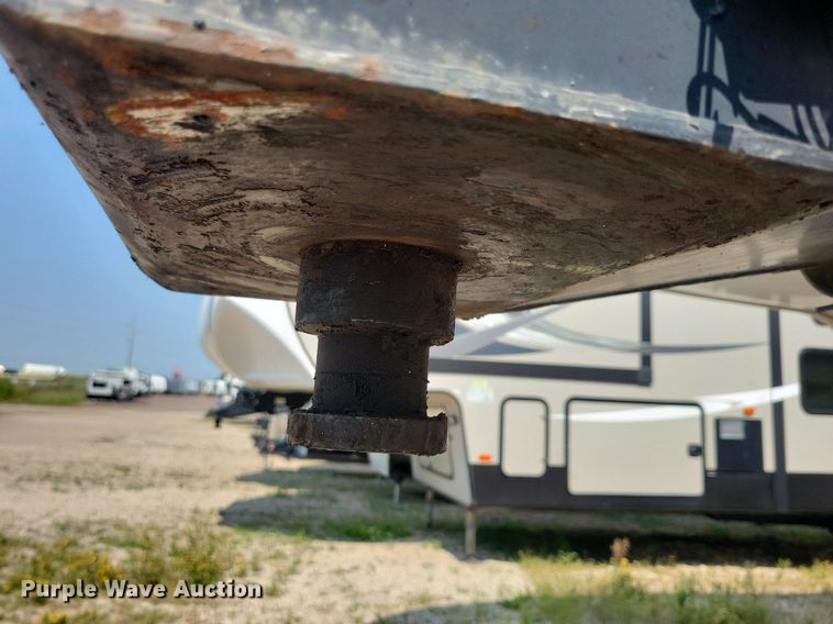 image for item DN3521 2014 Keystone Cougar X-Lite camper