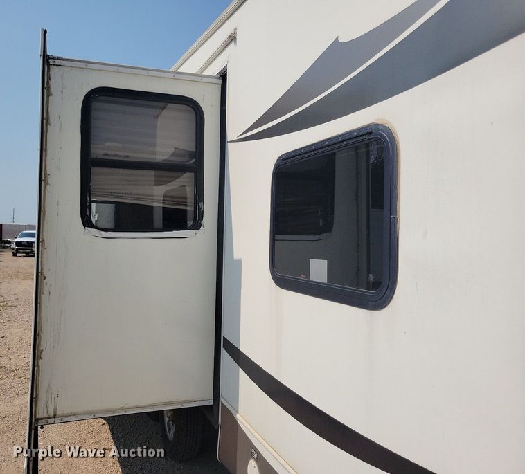 image for item DN3521 2014 Keystone Cougar X-Lite camper