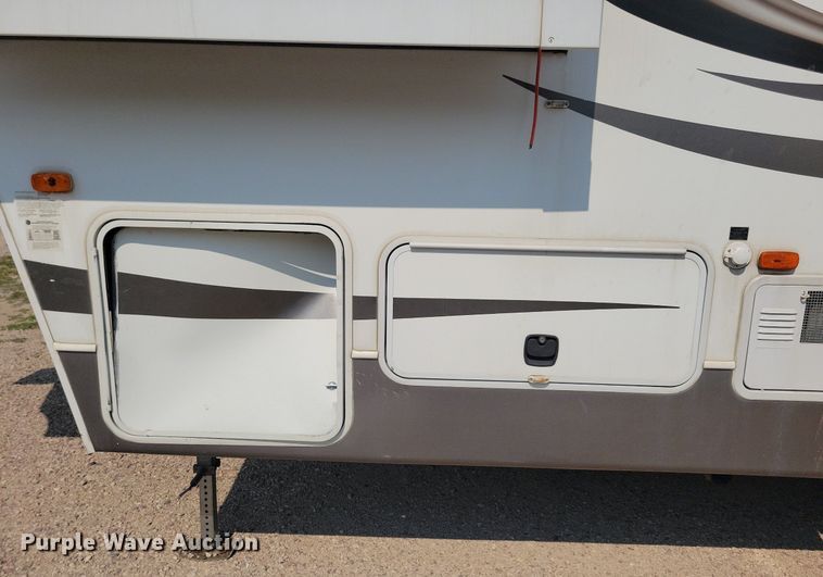 image for item DN3521 2014 Keystone Cougar X-Lite camper