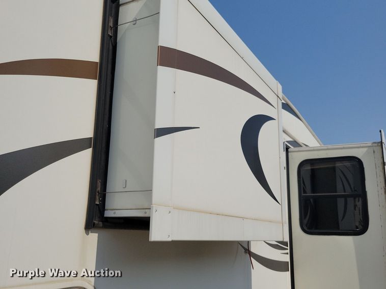 image for item DN3521 2014 Keystone Cougar X-Lite camper