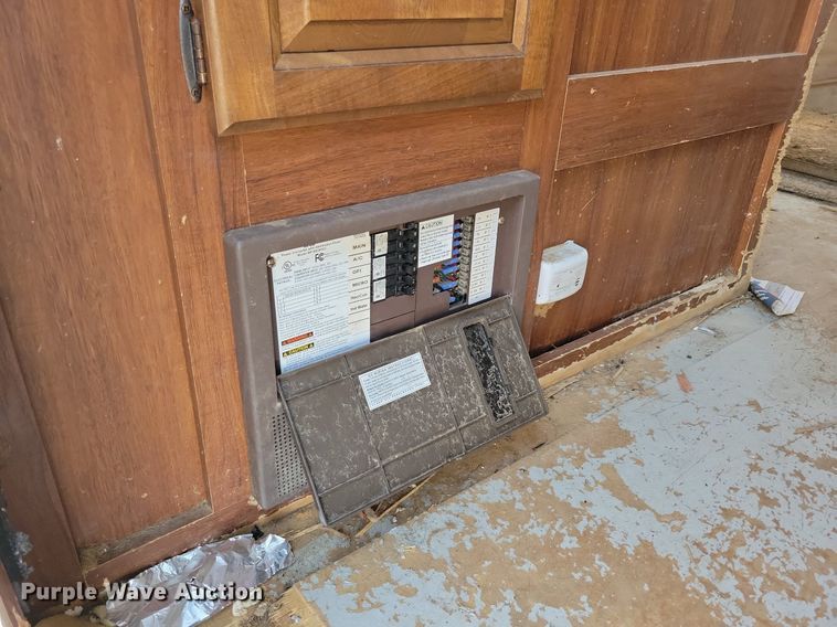 image for item DN3521 2014 Keystone Cougar X-Lite camper