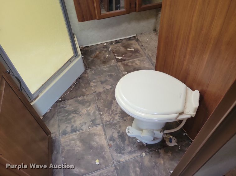 image for item DN3521 2014 Keystone Cougar X-Lite camper