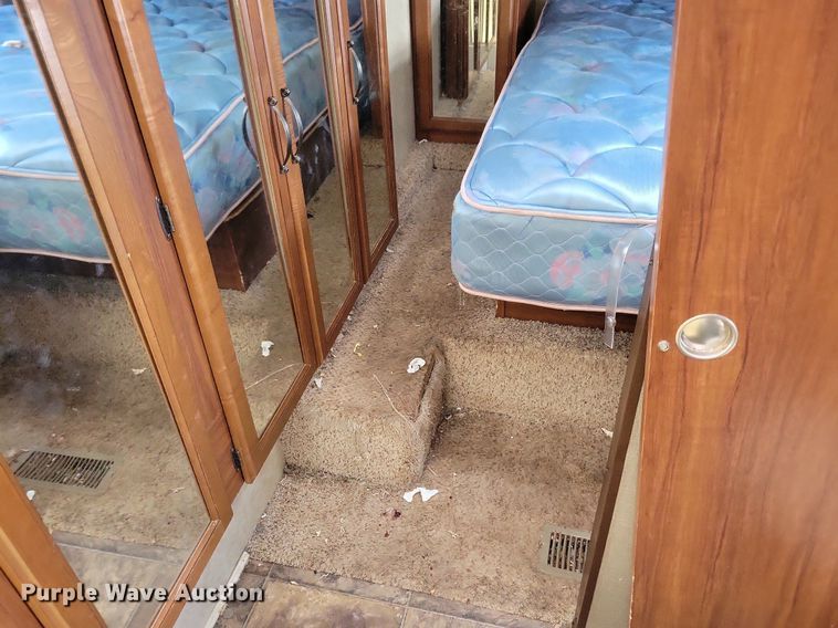 image for item DN3521 2014 Keystone Cougar X-Lite camper