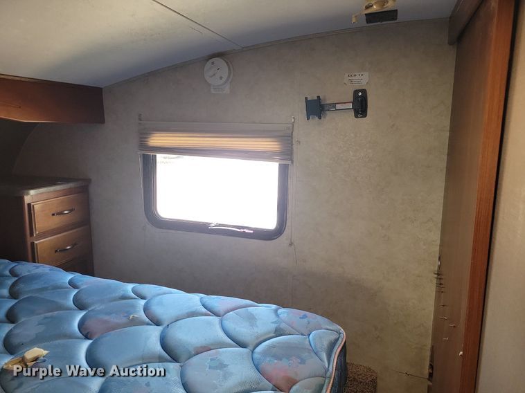 image for item DN3521 2014 Keystone Cougar X-Lite camper