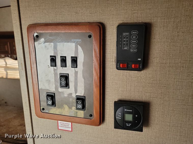 image for item DN3521 2014 Keystone Cougar X-Lite camper