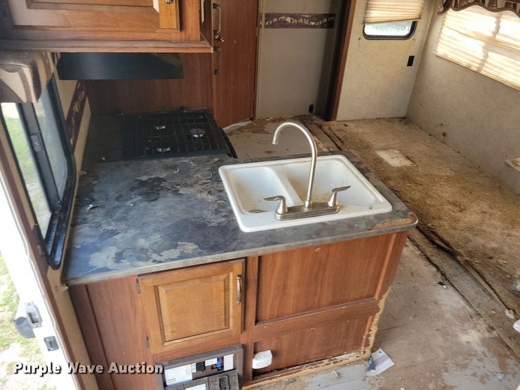 image for item DN3521 2014 Keystone Cougar X-Lite camper