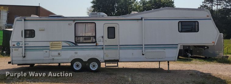 image for item DN3522 1995 Jayco Designer Series camper