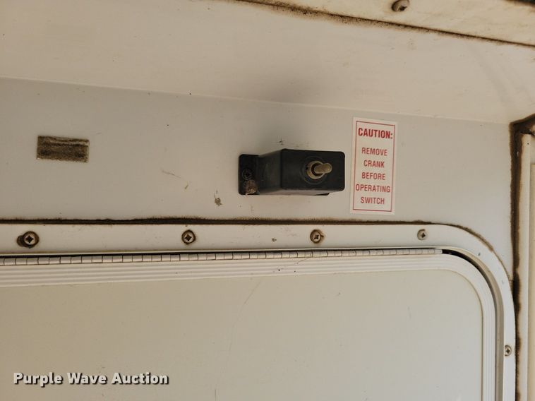 image for item DN3522 1995 Jayco Designer Series camper