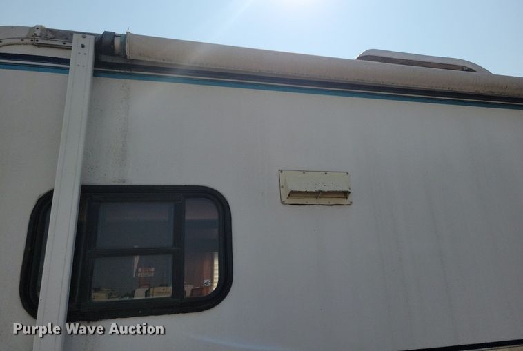 image for item DN3522 1995 Jayco Designer Series camper