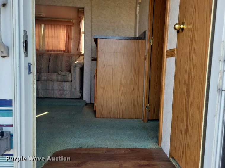 image for item DN3522 1995 Jayco Designer Series camper