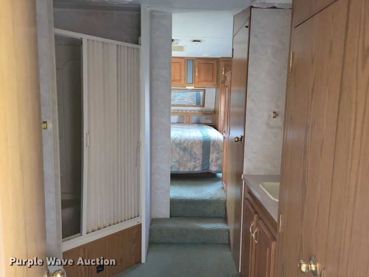 image for item DN3522 1995 Jayco Designer Series camper