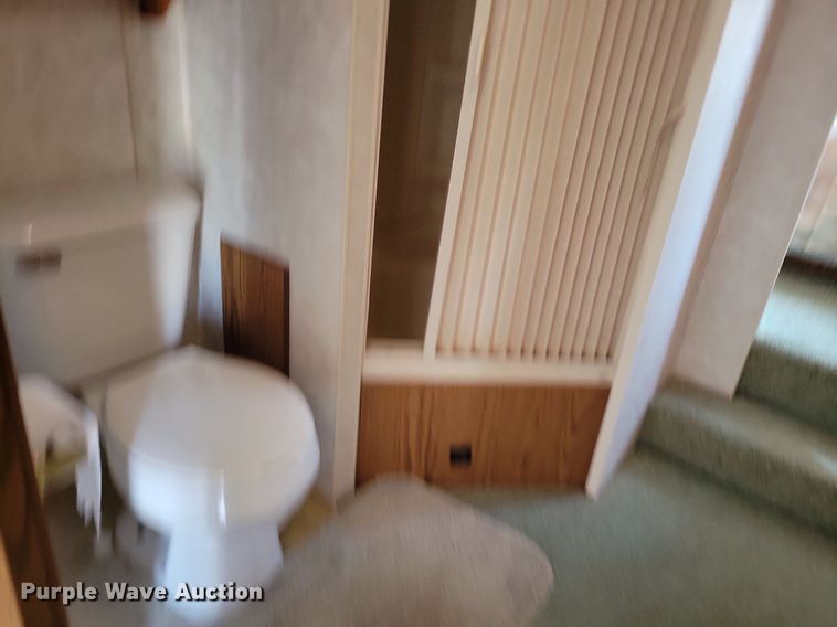 image for item DN3522 1995 Jayco Designer Series camper