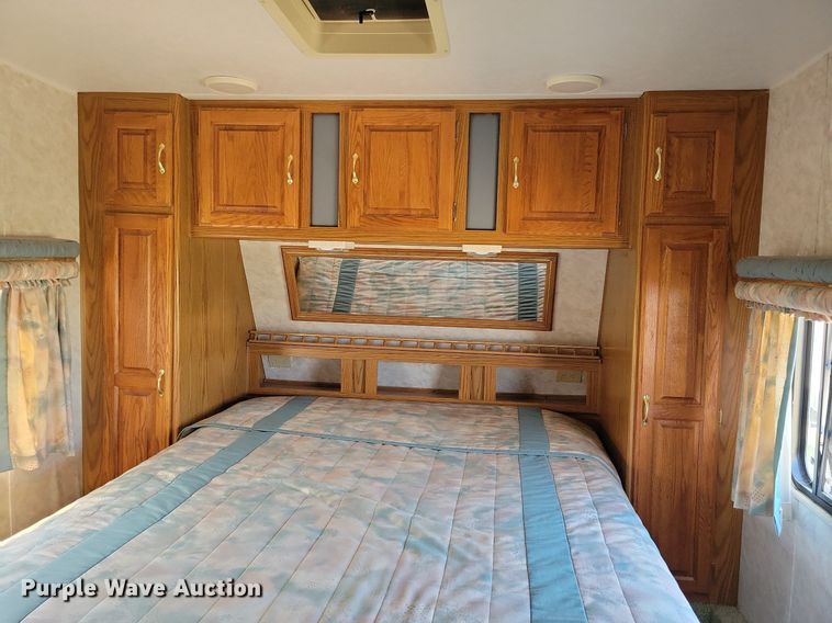 image for item DN3522 1995 Jayco Designer Series camper