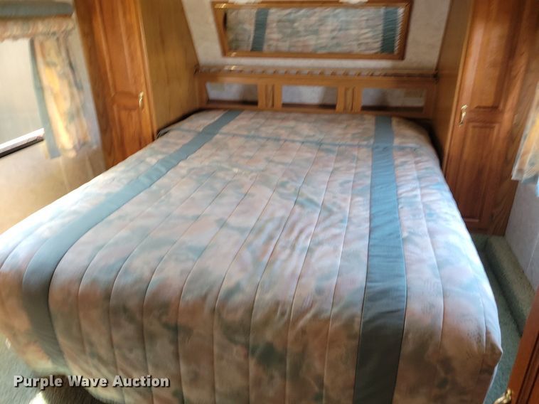 image for item DN3522 1995 Jayco Designer Series camper