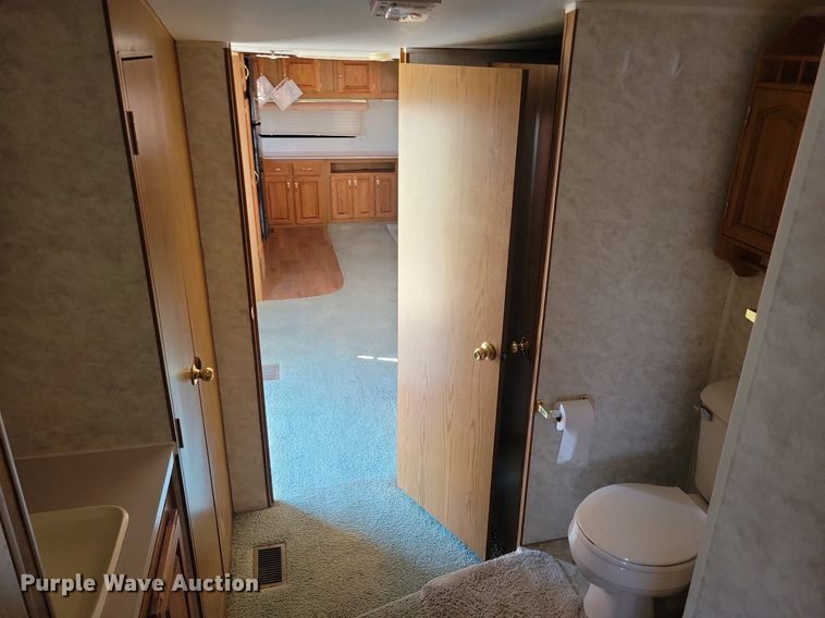 image for item DN3522 1995 Jayco Designer Series camper