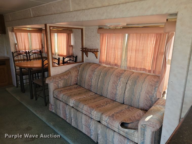 image for item DN3522 1995 Jayco Designer Series camper