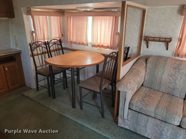 image for item DN3522 1995 Jayco Designer Series camper