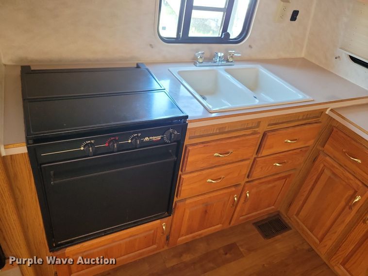 image for item DN3522 1995 Jayco Designer Series camper