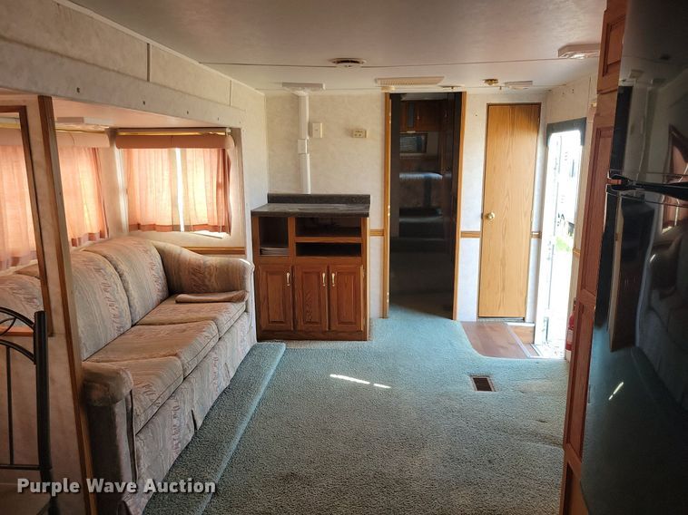 image for item DN3522 1995 Jayco Designer Series camper