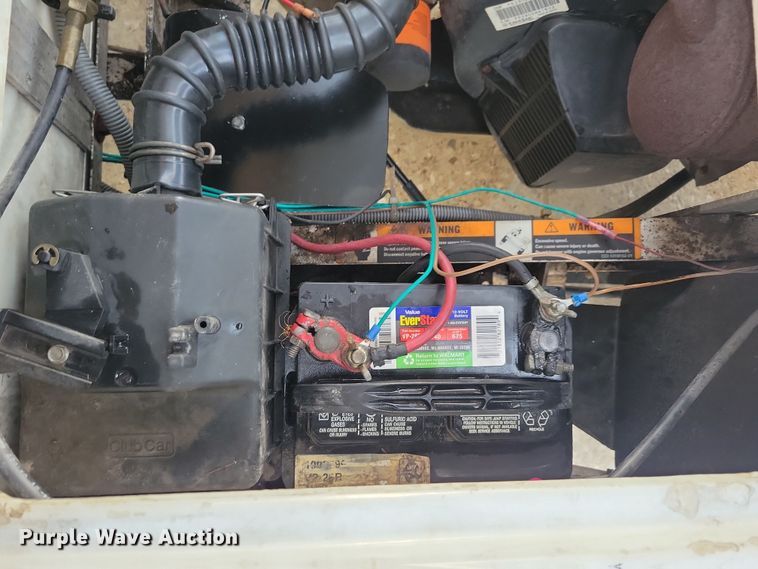 image for item DN3533 2000 Club Car golf cart