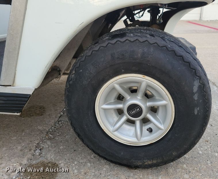image for item DN3533 2000 Club Car golf cart
