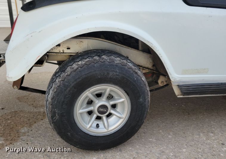 image for item DN3533 2000 Club Car golf cart