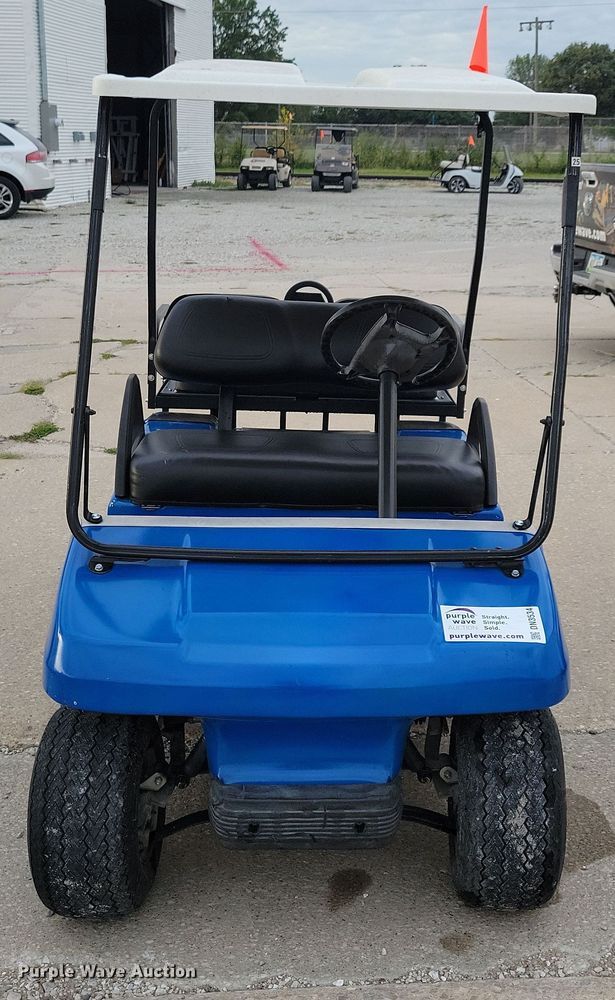 image for item DN3534 1992 Club Car golf cart