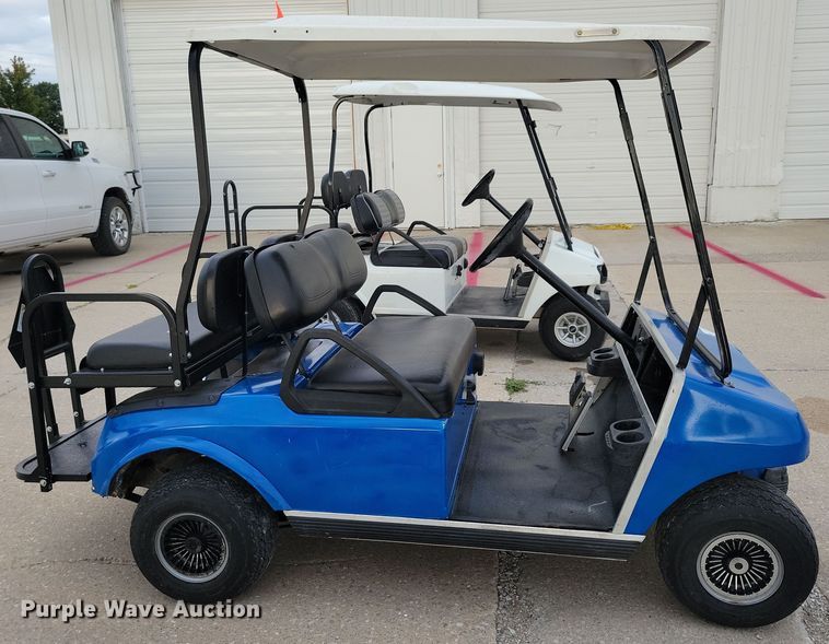 image for item DN3534 1992 Club Car golf cart