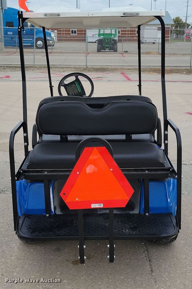 image for item DN3534 1992 Club Car golf cart