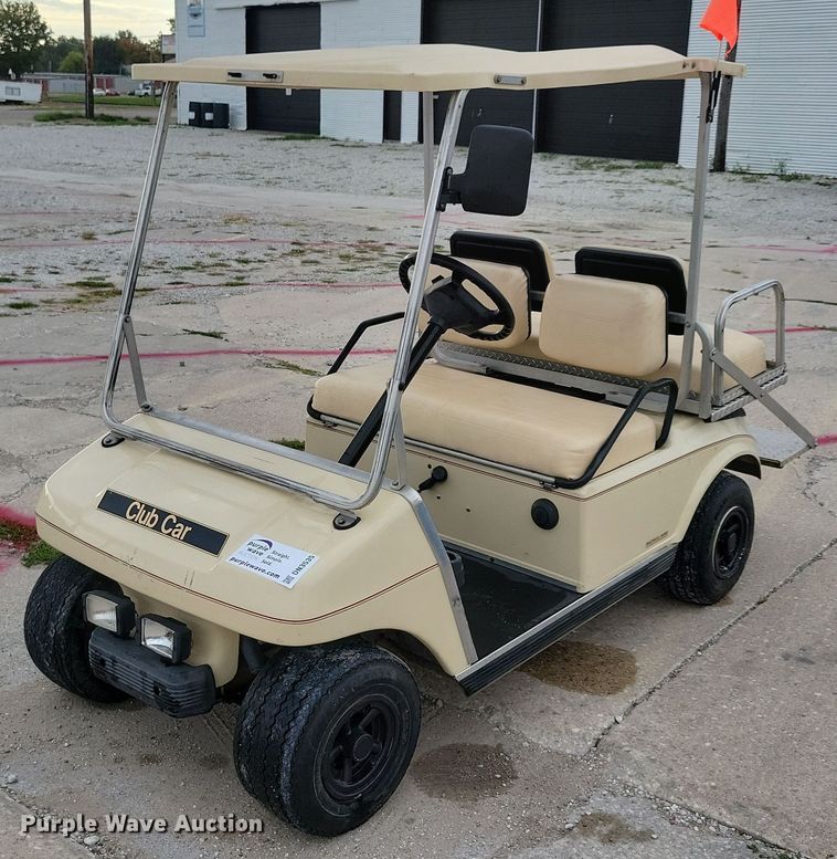 image for item DN3535 2000 Club Car golf cart